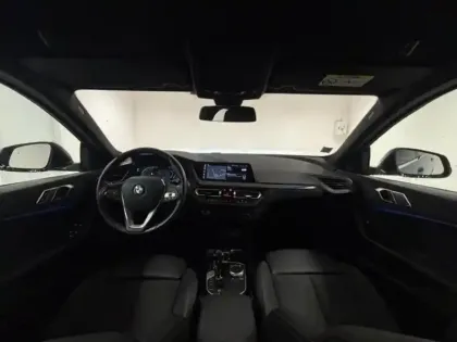 Photo 5 BMW Serie 2 Série 2 Gran Coupé 218iA 140ch Business Design DKG7