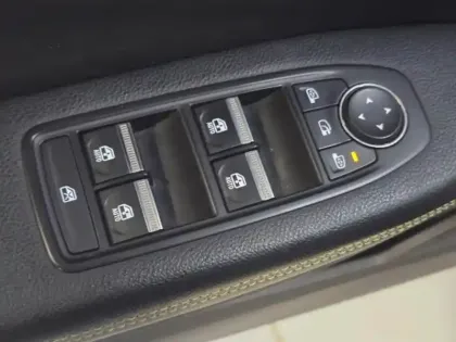 Photo 12 Renault Megane  E-Tech Electric EV60 220ch Techno super charge