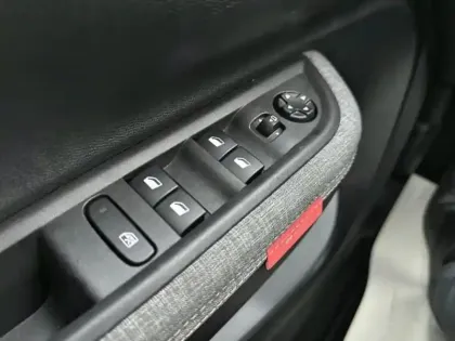 Photo 11 Citroën C3 Aircross  1.2 Turbo 100ch PLUS