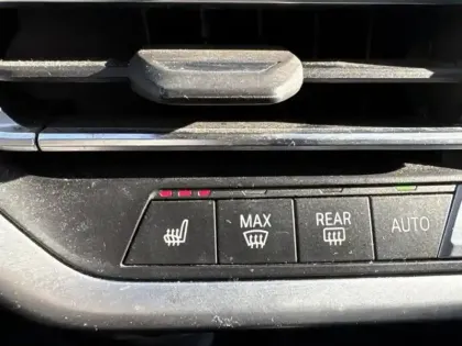 Photo 13 BMW X3  sDrive18d 150ch Business Design