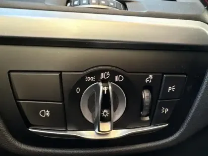 Photo 10 BMW X3  sDrive18d 150ch Business Design