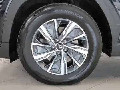 Photo 8 Hyundai Tucson  1.6 T-GDi 230ch Hybrid Creative BVA6