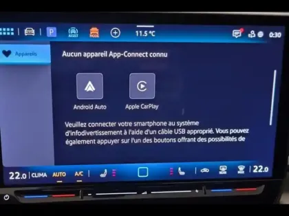 Photo 12 Volkswagen T-roc  1.5 eTSI 150ch R-Line DSG7