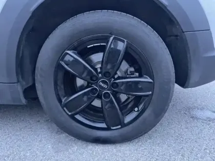 Photo 8 Mini Countryman  Cooper SE 125ch + 95ch Edition Untamed Plus ALL4 BVA6