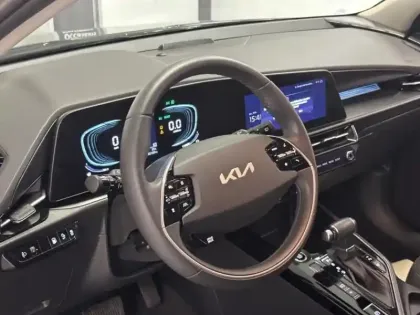 Photo 7 Kia Niro  1.6 GDi 183ch PHEV Active DCT6