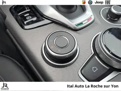 Photo 14 Alfa Romeo Giulia  2.2 JTD 160ch Sprint AT8 MY20