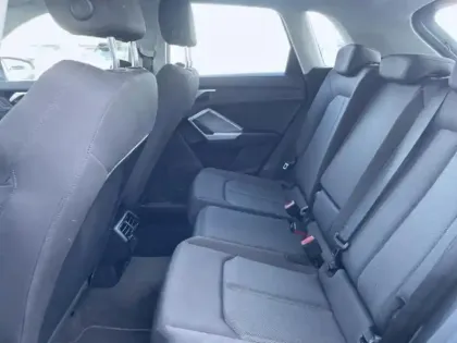 Photo 15 Audi Q3  35 TFSI 150ch Limited S tronic 7