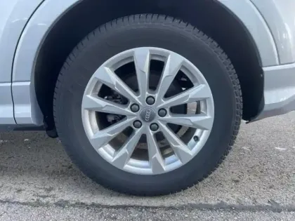 Photo 12 Audi Q3  35 TFSI 150ch Limited S tronic 7