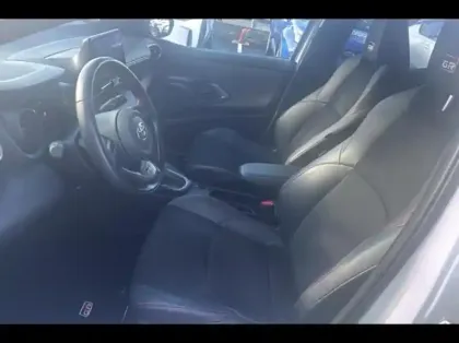 Photo 9 Toyota Yaris  116h GR Sport 5p MY22