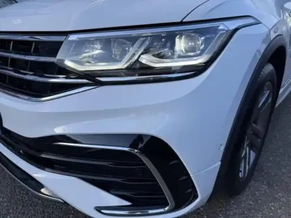 Photo 12 Volkswagen Tiguan  1.5 TSI 150ch R-Line DSG7