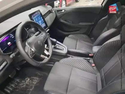 Photo 14 Renault Clio  1.6 E-Tech 145ch full hybrid esprit Alpine - 25