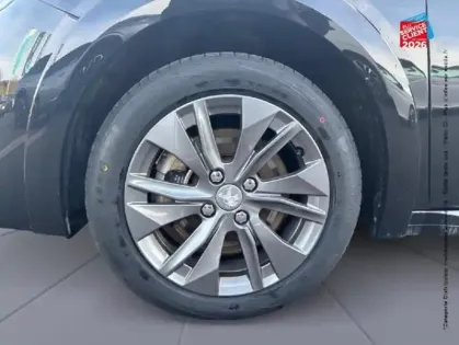 Photo 9 Peugeot 208  e- 136ch Roadtrip