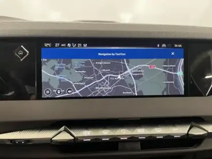 Photo 14 DS DS 4 N°4 Hybride 145ch Etoile