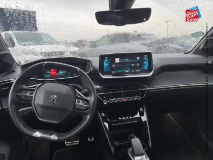 Photo 14 Peugeot 208  e- 136ch GT Pack