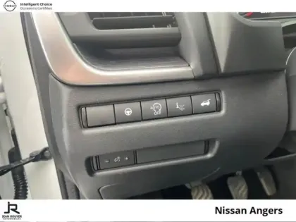 Photo 14 Nissan Qashqai  1.3 Mild Hybrid 140ch Tekna