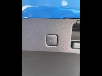 Photo 8 Ford Kuga  2.5 Duratec 180ch Hybrid FlexiFuel ST-Line X Powershift