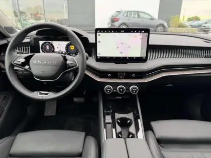 Photo 10 Skoda Superb  Combi 2.0 TDI SCR 193ch Laurin & Klement 4x4 DSG7