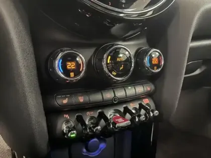 Photo 12 Mini Mini  Cooper S 178ch Edition Premium Plus BVA7