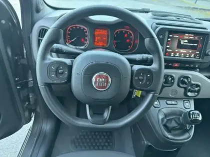 Photo 11 Fiat Panda  1.0 70ch BSG S&S Sport