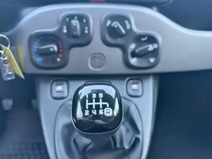 Photo 12 Fiat Panda  1.0 70ch BSG S&S Sport