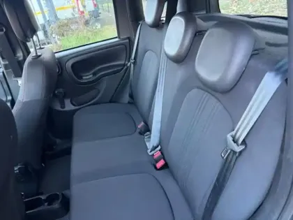 Photo 8 Fiat Panda  1.0 70ch BSG S&S Sport