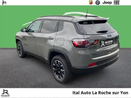 Photo 8 Jeep Compass  1.3 Turbo T4 240ch PHEV 4xe Upland AT6 eAWD