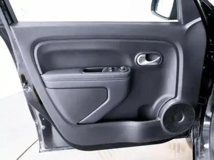 Photo 8 Renault Twingo  E-Tech Electric Urban Night R80 Achat Intégral - 21MY