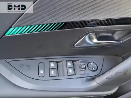 Photo 13 Peugeot 2008  1.5 BlueHDi 130ch S&S Allure EAT8