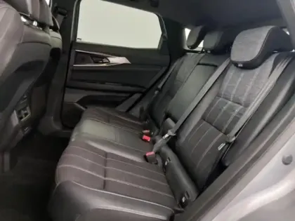 Photo 13 Renault Austral  1.2 E-Tech full hybrid 200ch Techno - 24