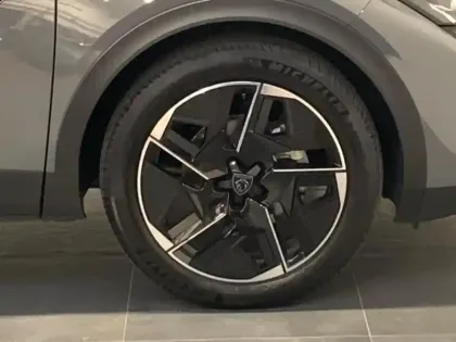 Photo 6 Peugeot 408  Hybrid 145ch GT e-DCS6