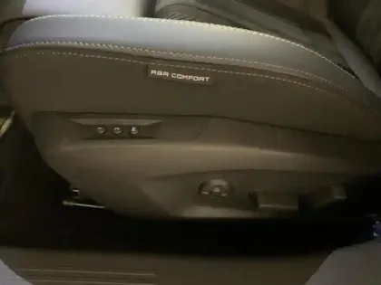 Photo 12 Peugeot 408  Hybrid 145ch GT e-DCS6