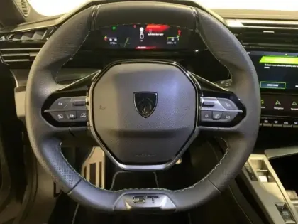 Photo 7 Peugeot 408  Hybrid 145ch GT e-DCS6