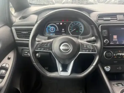 Photo 10 Nissan Leaf  150ch 40kWh Acenta 22