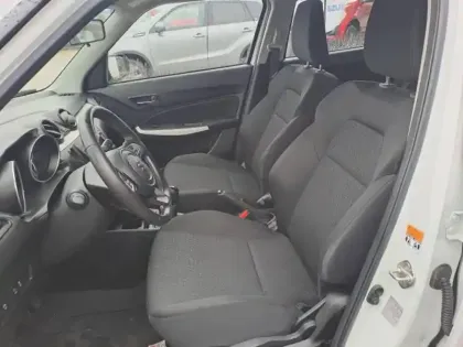 Photo 9 Suzuki Swift  1.2 Dualjet Hybrid 83ch Avantage