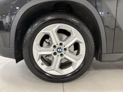 Photo 8 BMW X1  sDrive18i 136ch Business Design