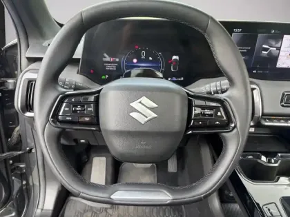 Photo 25 Suzuki Vitara  174ch 61kWh Style