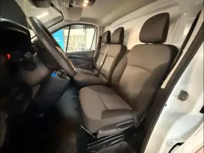 Photo 13 Renault Trafic  Fg L1H1 3T 2.0 Blue dCi 130ch Confort (18332?ht)