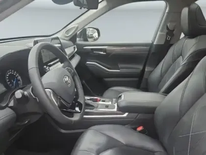 Photo 6 Toyota Highlander  2.5 Hybrid 248ch Lounge AWD-I MY22