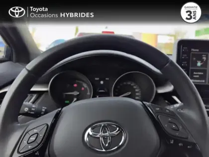 Photo 7 Toyota C-HR  1.8 Hybride 122ch Dynamic Ultimate E-CVT