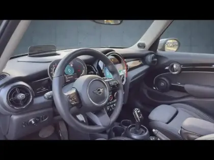 Photo 7 Mini Mini  5 Portes Cooper 136ch Edition Premium Plus BVA7