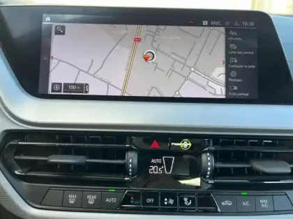 Photo 9 BMW Serie 1 Gén. III (F40) Ph1 Business Design 5