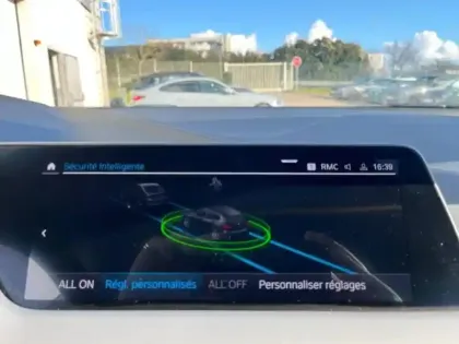 Photo 15 BMW Serie 1 Gén. III (F40) Ph1 Business Design 5