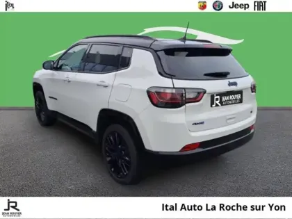 Photo 7 Jeep Compass  1.3 Turbo T4 240ch PHEV 4xe S AT6 eAWD