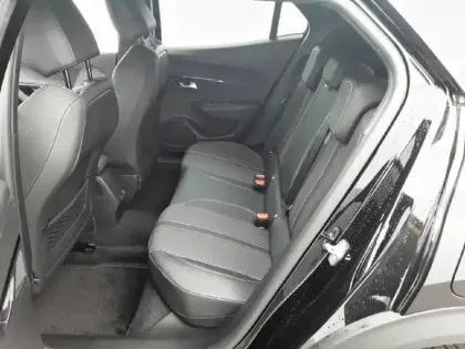 Photo 11 Peugeot 2008  Hybrid 145 e-DCS6