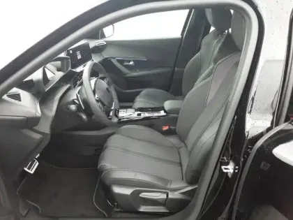 Photo 10 Peugeot 2008  Hybrid 145 e-DCS6