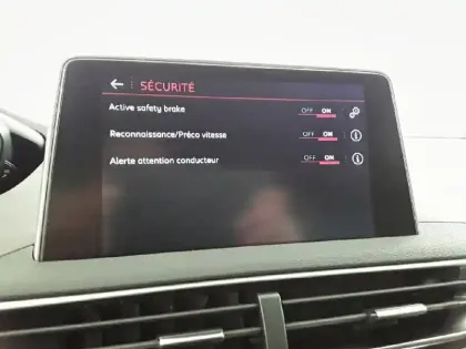 Photo 22 Peugeot 3008  Puretech 130ch S&S EAT8