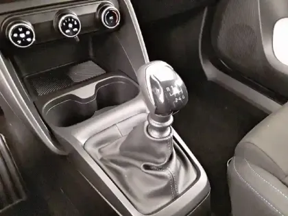 Photo 13 Citroën C3  Turbo 100 ch BVM6