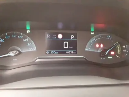 Photo 9 Peugeot 208  Electrique 50 kWh 136ch