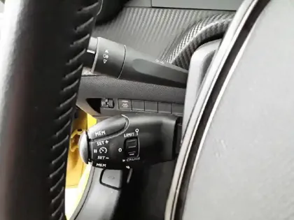 Photo 18 Peugeot 208  Electrique 50 kWh 136ch