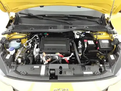 Photo 21 Peugeot 208  Electrique 50 kWh 136ch